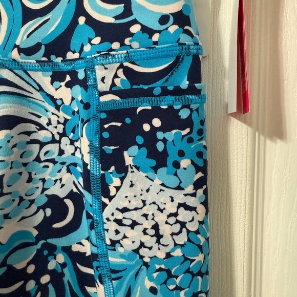 Lilly Pulitzer NWT Lilly Pulitzer Luxletic South Beach High Rise Bike Shorts - Picture 9 of 9